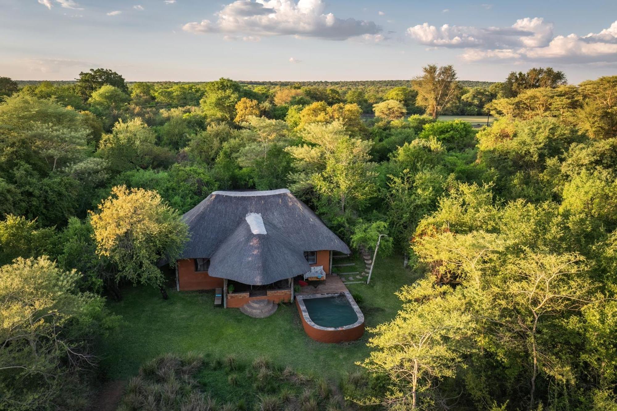 Chundukwa River Lodge - Self Catering House Livingstone Exterior foto